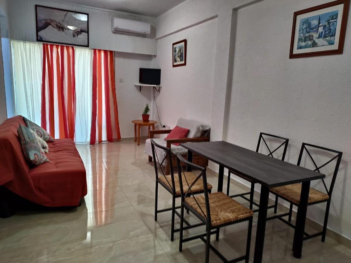 1 Bedroom Apartment Larnaca Dış mekan fotoğraf