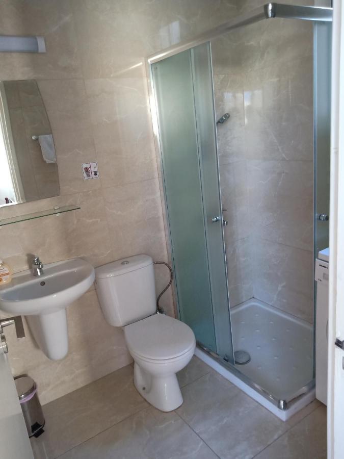 1 Bedroom Apartment Larnaca Dış mekan fotoğraf