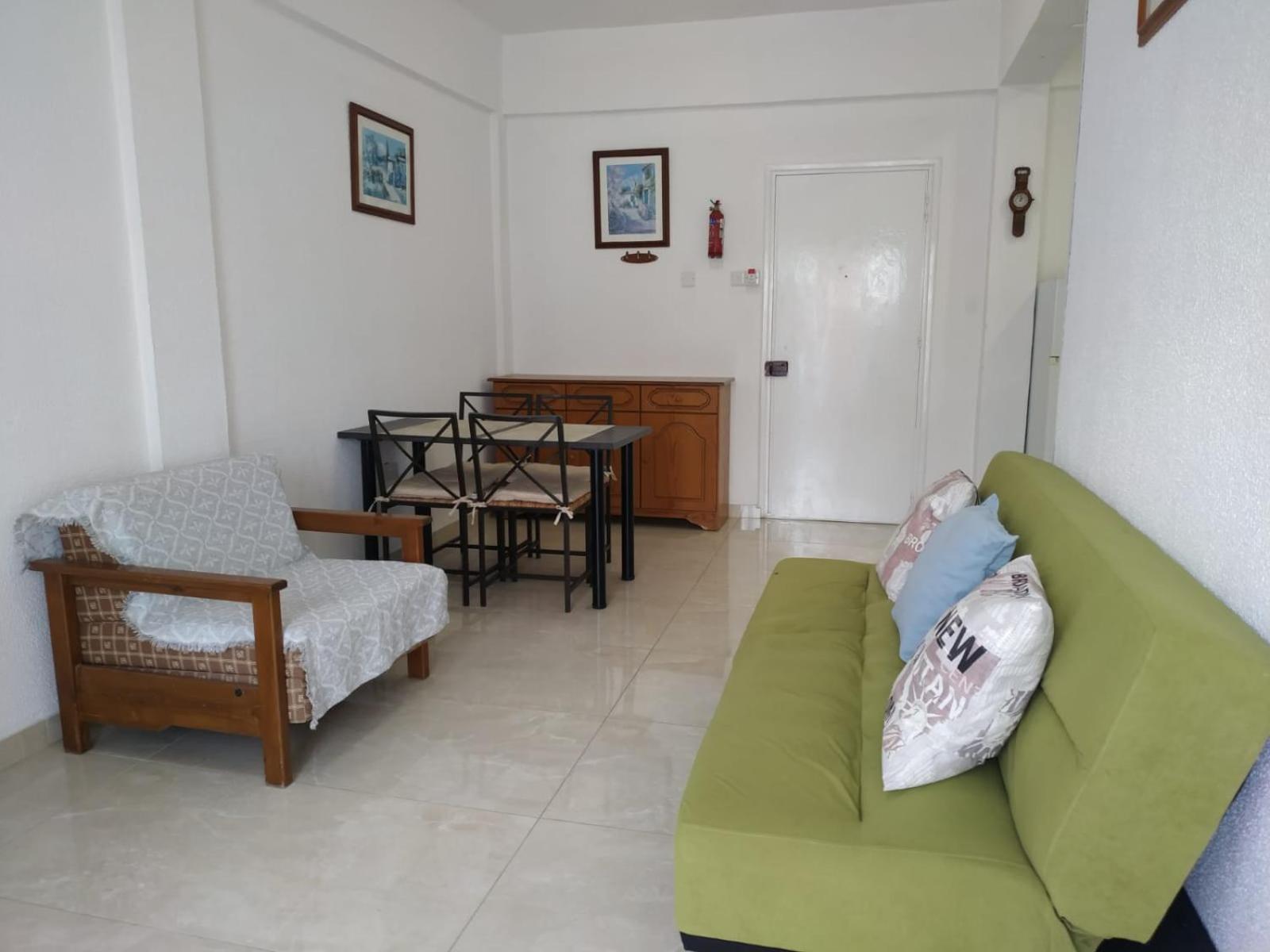 1 Bedroom Apartment Larnaca Oda fotoğraf