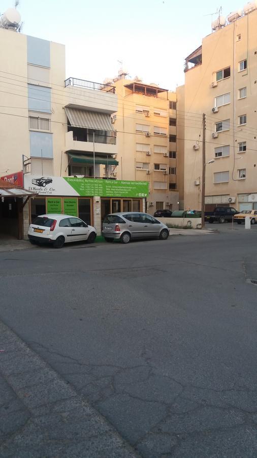1 Bedroom Apartment Larnaca Dış mekan fotoğraf